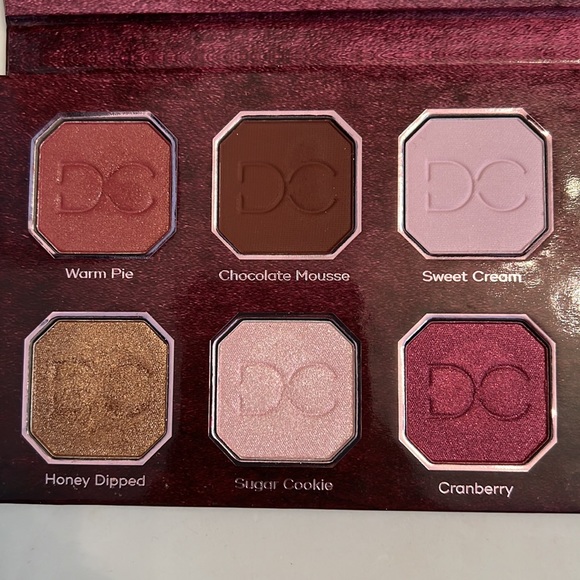 Dominique Cosmetics Berries and Cream Palette - Picture 2 of 4